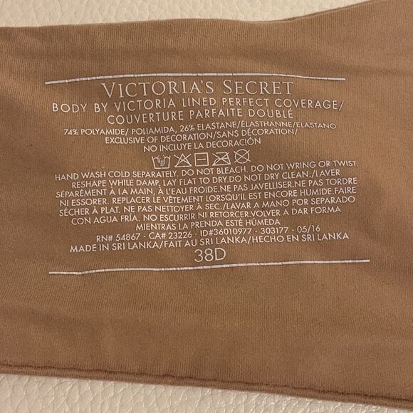 Victoria's Secret 38D Body by Victoria lined perfect coverage w/underwire AS IS - Picture 6 of 8